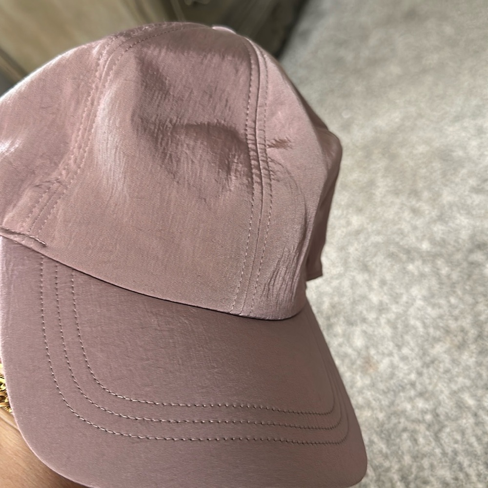 Lululemon hat